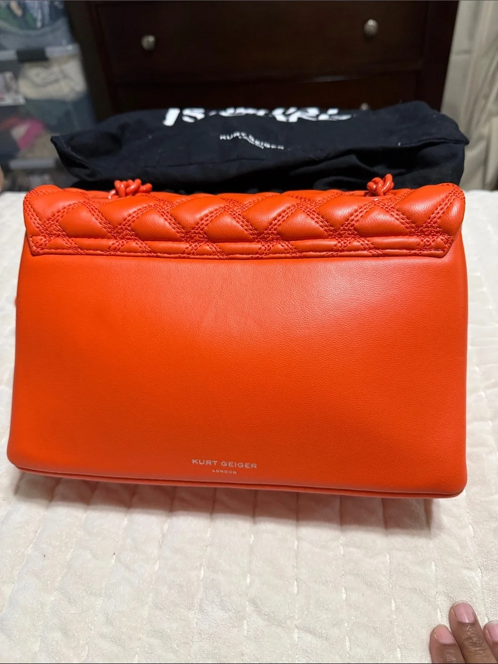 KURT GEIGER KENSINGTON DRENCH BAG ORANGE. Soft lambskin leather.